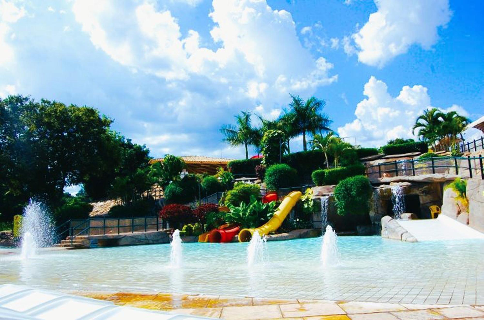 Piazza Diroma - Cortesia Park Diroma, Splash E Slide Caldas Novas Dış mekan fotoğraf