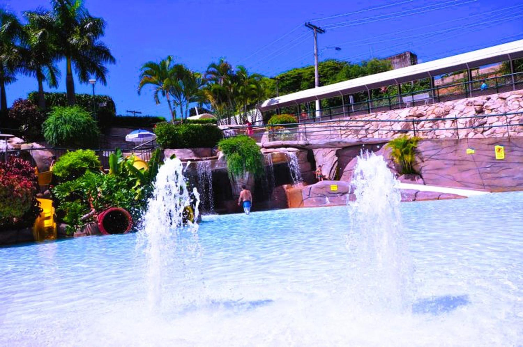 Piazza Diroma - Cortesia Park Diroma, Splash E Slide Caldas Novas Dış mekan fotoğraf