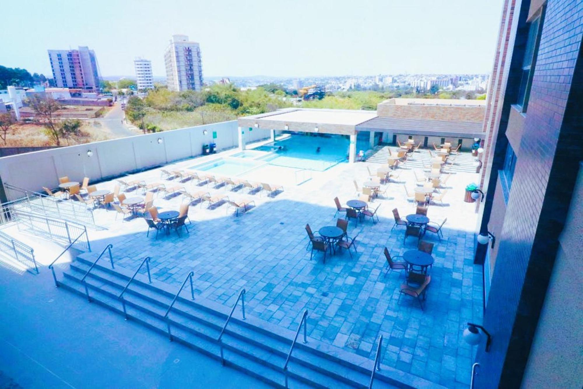 Piazza Diroma - Cortesia Park Diroma, Splash E Slide Caldas Novas Dış mekan fotoğraf