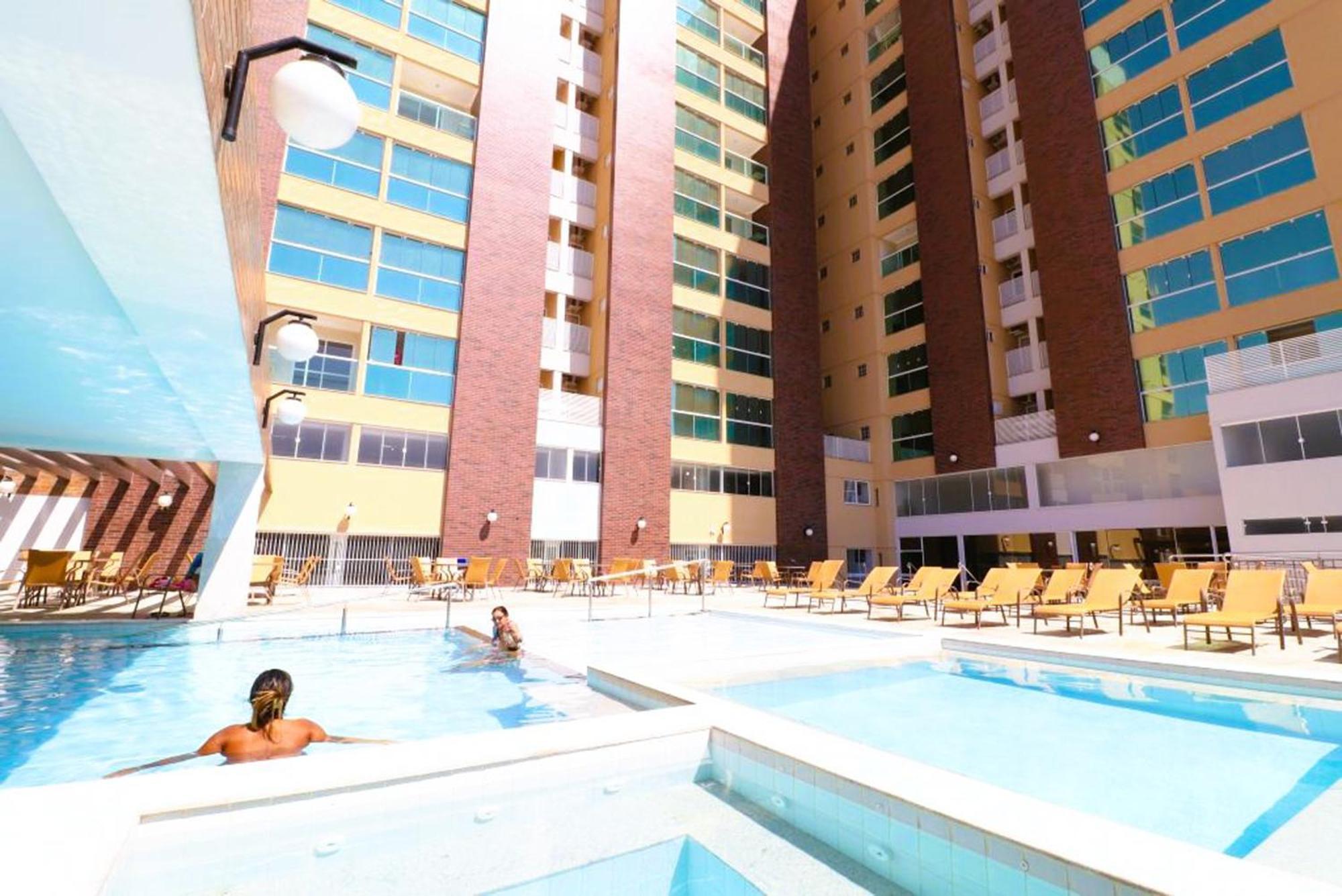Piazza Diroma - Cortesia Park Diroma, Splash E Slide Caldas Novas Dış mekan fotoğraf